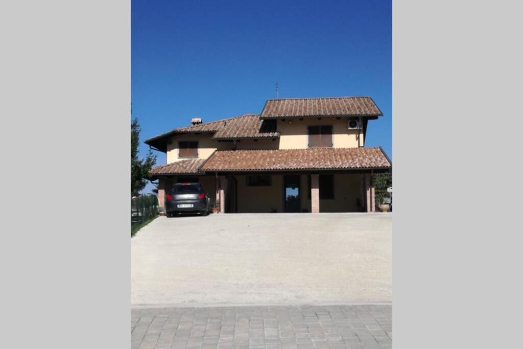Casa Vacanze Liliana Priocca Ngoại thất bức ảnh